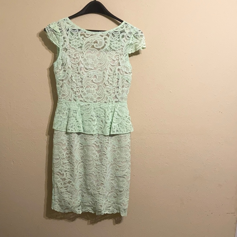 Mother of the bride semiformal mint green dress.